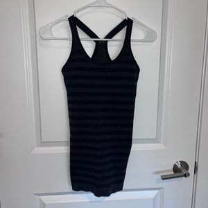 Black and grey striped lulu tank!